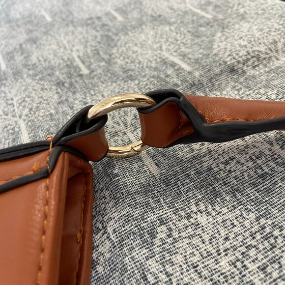 Tory Burch Miller Metal-Logo Slouchy Hobo Bag - Picture 5 of 7